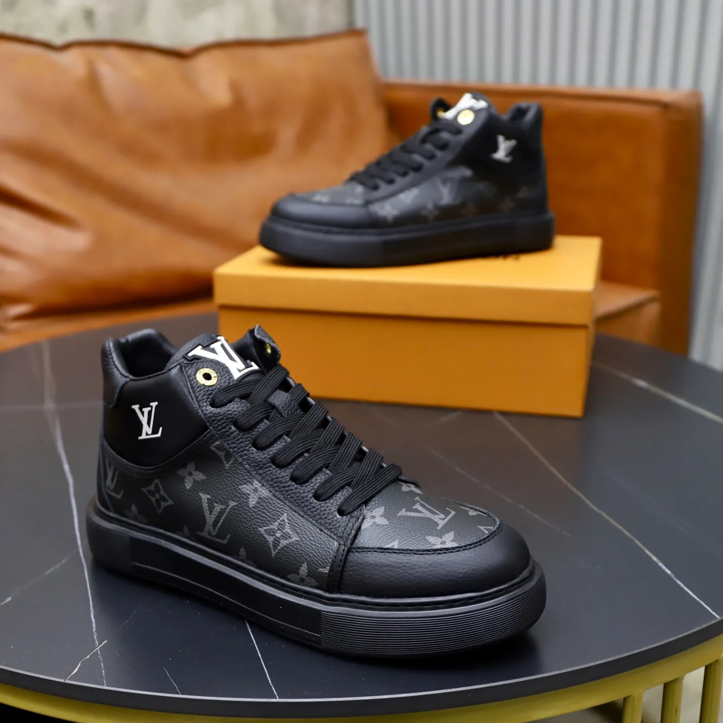 Ex-factory price: 442💰🙅‍♂️🙅‍♂️🙅‍♂️ Brand: LV Louis Vuitton Standard code: 38-44 (45 customized) Grade: Same as the official website Material: Original cowhide material spliced with brand rubber Comfortable and breathable lining Lightweight and wear-resistant sports outsole Style category: Men's fashionable casual shoes Running sneakers Distinguished luxury brand elements Top luxury color: actual picture color